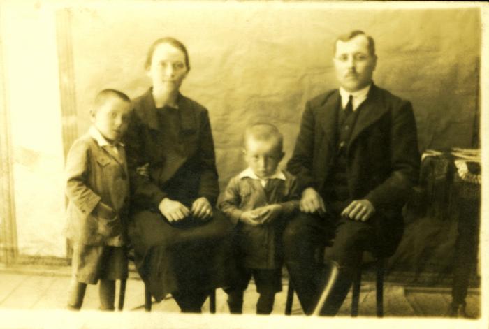 Égerházi Imre és családja - 1928