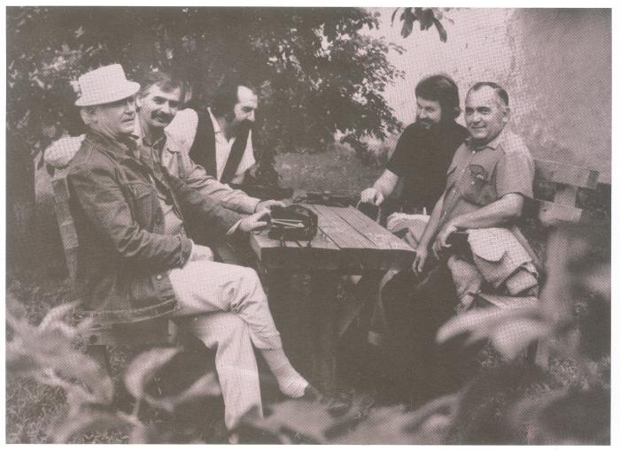 Imre Égerházi with some members of the Hajdúság International Artists' Colony
